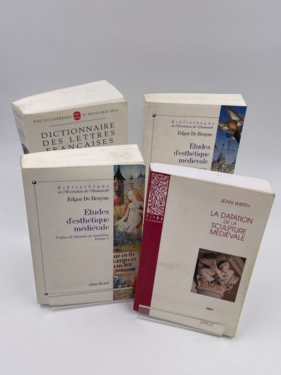 null 4 Volumes : 

- "LA DATATION DE LA SCULPTURE MÉDIÉVALE", Jean Wirth, Ed. Droz,...
