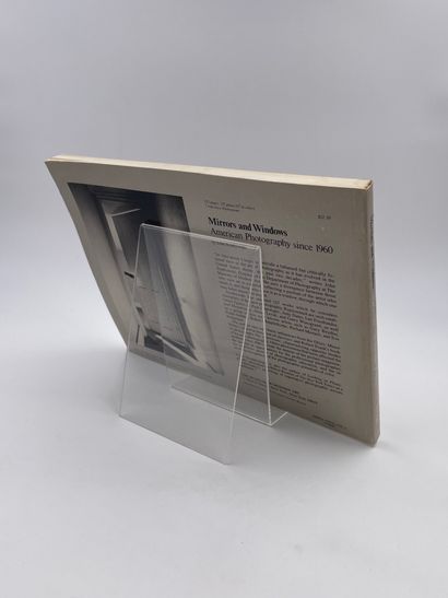 null 1 Volume : "MIRRORS AND WINDOWS, AMERICAN PHOTOGRAPHY SINCE 1960", John Szarkowski,...