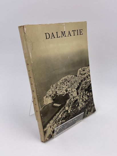 null 3 Volumes : 

- "EN DALMACIE", Photographies par Emmanuel Boudot-Lamotte, Introduction...