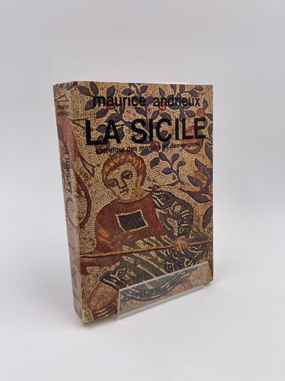 null 3 Volumes : 

- "MONREALE, LA CATHÉDRALE ET LE CLOÎTRE", Textes de Stefano Giordano,...