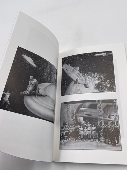 null 1 Volume : "OBSIS", Photographies réalisées pour le film de Koji Shima, 'WARNING...