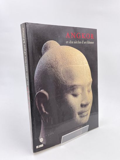 null 2 Volumes :

- "ANGKOR, LUMIÈRE DE PIERRE", Mireille Vautier, Texte Olivier...