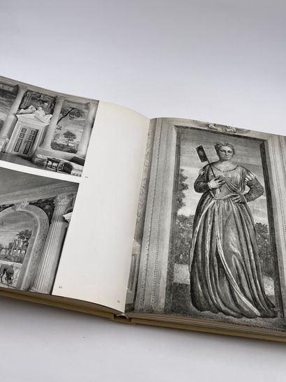 null 1 Volume : "MERVEILLES DE PALAIS ET VILLAS D'Italie", Photographies - Textes...
