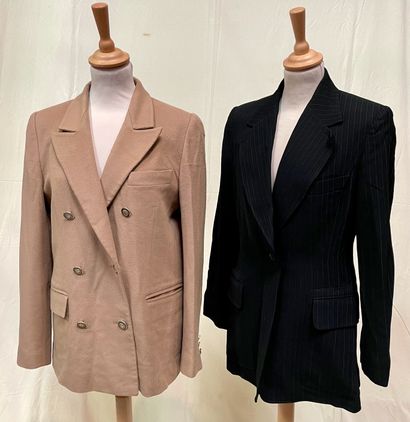 null Lot de 2 vestes : 

-HERMES - veste noire à petites rayures grises, grand col...