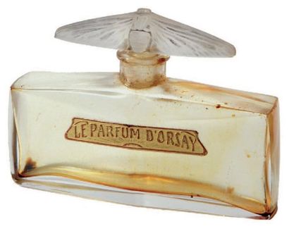 D'ORSAY « Le Parfum D'Orsay ». Flacon en cristal blanc de Baccarat, bouchon prise...