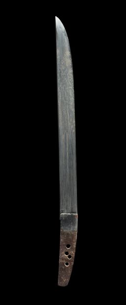 null 
Shinto wakizashi



Middle EDO period (1603 - 1868)



Signed (mei): Kunisuke



Blade...