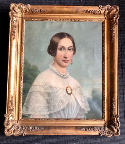 ECOLE FRANÇAISE, vers 1850 Portrait of a woman in a white dress Oil on canvas pasted...