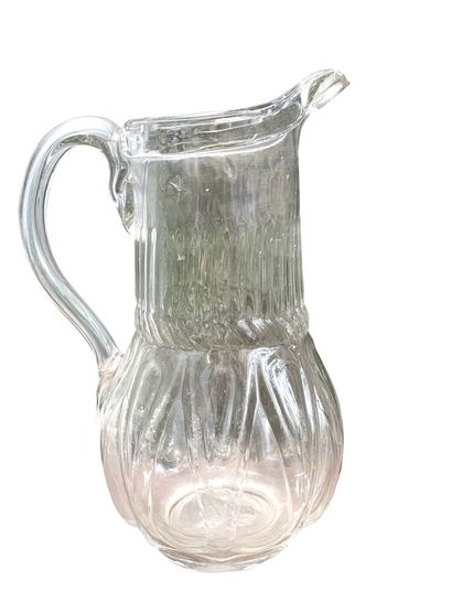 null Pichet en verre moulé incolore Normandie, début XIXème siècle H. 23,2 cm (quelques...