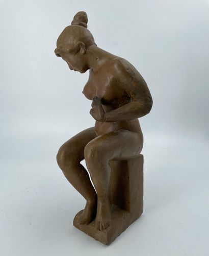 null Nu féminin

Sculpture en cire

H. 30 cm

Accident à un bras