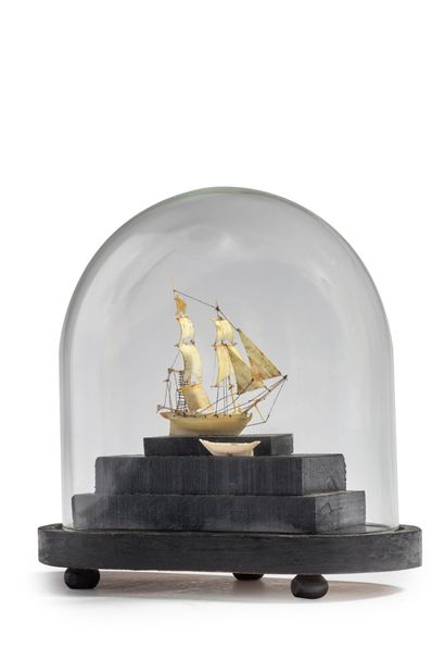 null 
* Frigate and canoe in ivory under globe

Dieppe, early 19th century 

Total...