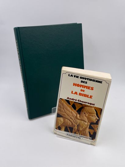 null 2 Volumes: 

- "LA VIE QUOTIDIENNE DES HOMMES DE LA BIBLE", André Chouraqui,...