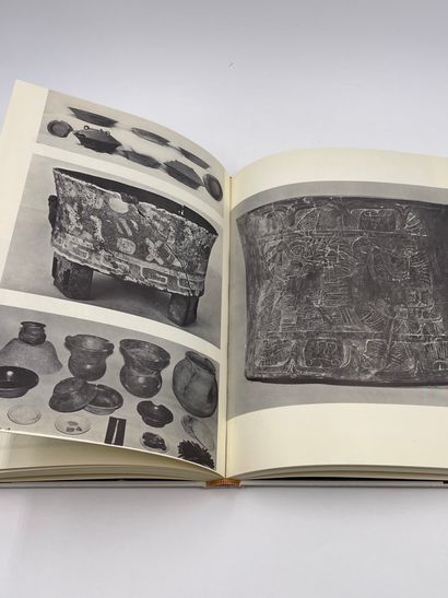 null 1 Volume : "TEOTIHUACAN METROPOLE OF AMERICA" Laurette Sejourne , François Maspero,...