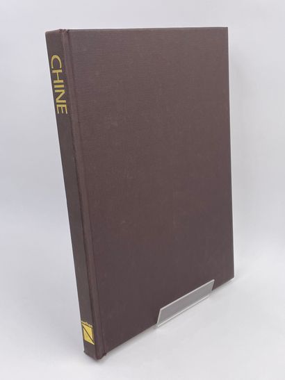 null 3 Volumes : 

- "CHINA" M.Percheron, Fernand Nathan, 1937 - sunny red spots

-...