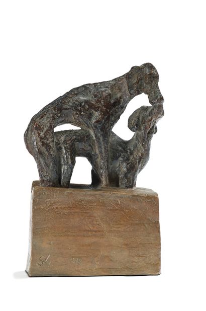 Sophie CAVALIE (né en 1958) Hot dog
Bronze, numéroté 3/8
H. totale: 16,5 cm