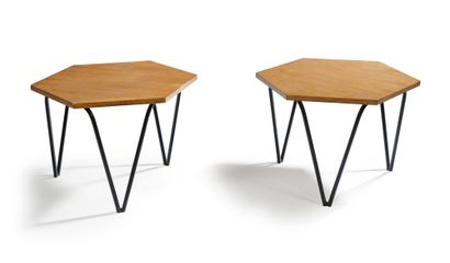 Gio PONTI (1891-1979) Paire de tables basses modulables, plateau de forme hexagonale...