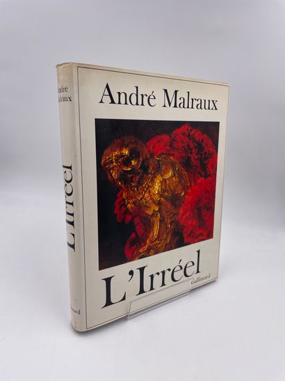 null 3 Volumes: 

- "L'IRREEL La Métamorphoses des Dieux" André Malraux, NRF Gallimard...