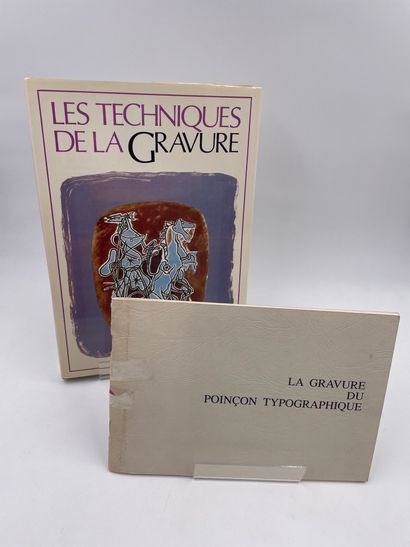 null 2 Volumes :

- "LA GRAVURE DU POINCON TYPOGRAPHIQUE" Christian Paput, TVSO Editions...