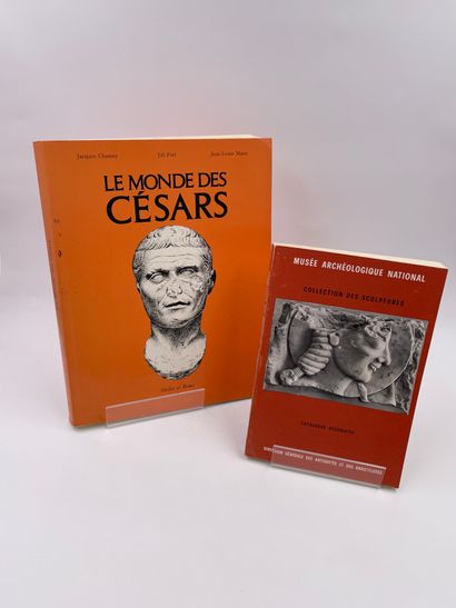 null 2 Volumes : 

- "LE MONDE DES CÉSARS, PORTRAITS ROMAINS", Jacques Chamay, Jiri...