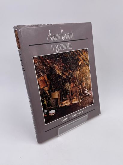 null 5 Volumes : 

- "L'EUROPE DU CENTRE ET DU NORD-OUEST", Collection 'Les Pays...
