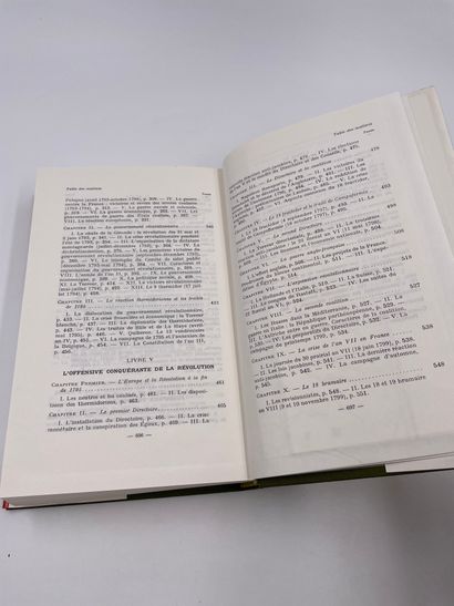 null 1 Volume : "LA RÉVOLUTION FRANÇAISE", Georges Lefebvre, Collection 'Peuples...