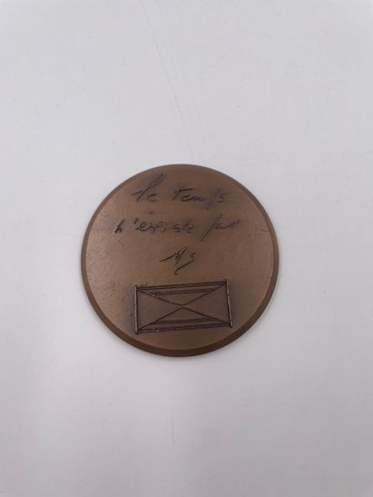 null Médaille "MICHELINE SANDREL" "Le Temps n'existe pas"…7cm