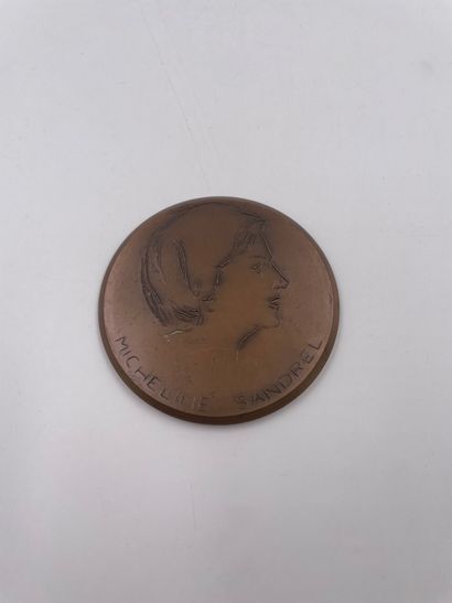 null Médaille "MICHELINE SANDREL" "Le Temps n'existe pas"…7cm