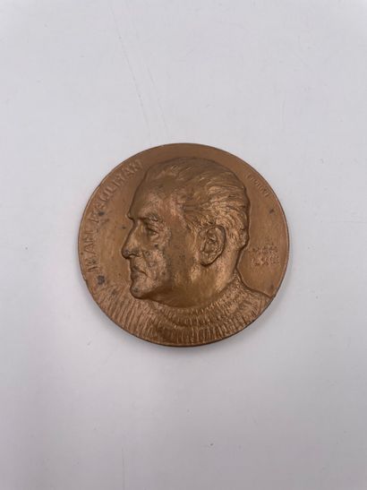 null Médaille "JEAN PAULHAN" par Monier…7cm