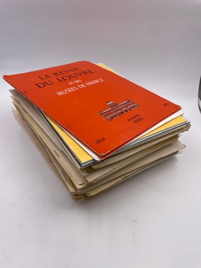 null Environ 61 Volumes en Français : Revues / Livrets / Extraits de recherches,...