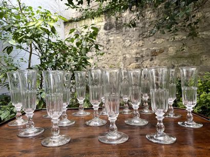 null Fifteen blown and cut glass champagne flutes

20th century

H. 17 cm approx.

(rare...