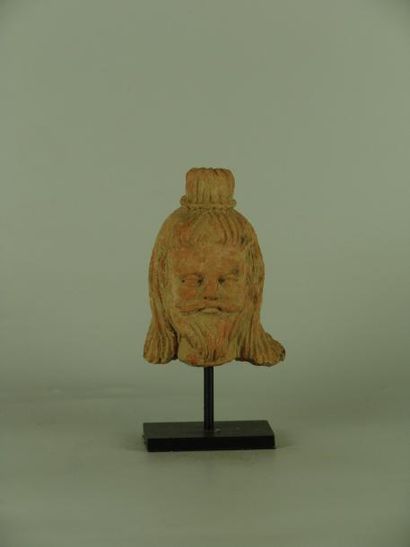 ART GRECO-BOUDDHIQUE DU GANDHARA (Ier - Vème siècle) Tête masculine. En terre cuite....