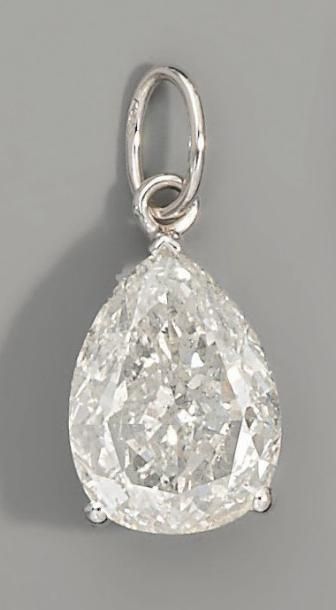 null Pendentif diamant poire (4,01 cts), en or (certificat HRD-J / Si2)