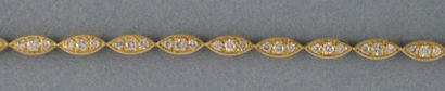 null Bracelet CARTIER, or et diamants 