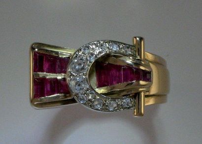 null Bague 1940, rubis, diamants, en or et platine