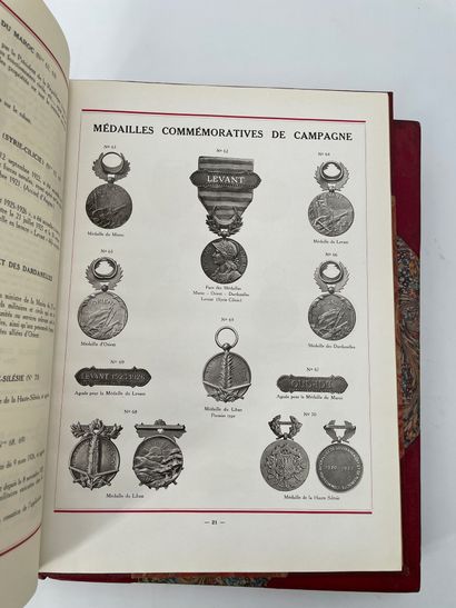 null Deux ouvrages :
- «Les ordres français, les ordres coloniaux, médailles commémoratives,...
