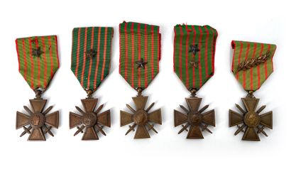 null FRANCE 1ere GM Cinq croix de guerre :
Quatre «1914-1918» et une «1914-1917».
En...