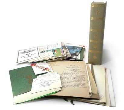null Recueil «Souvenirs de Sainte Hélène» contenant de la documentation :
Catalogue,...