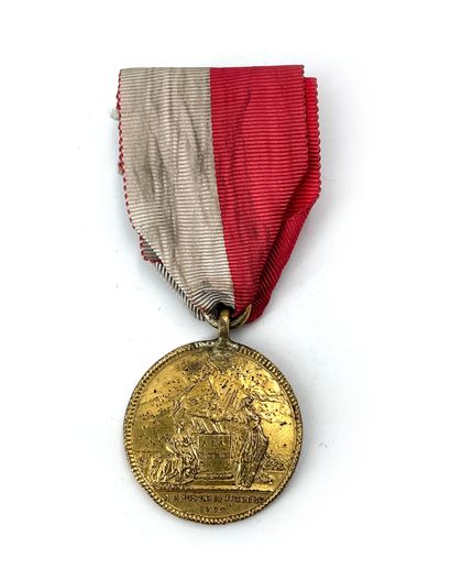FRANCE Médaille de la Confédération des français...