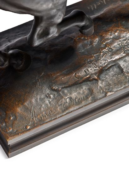 Carlo MAROCHETTI (1805-1867) Napoléon à cheval Bronze à patine brune signé sur la...