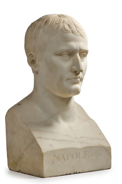 Antoine Denis CHAUDET (1763-1810), d'après 
拿破仑一世皇帝à l'antique
大理石半身塑像，正面刻有 "拿破仑"。
高度：60厘米。宽度：31厘米。深度：25厘米。
A.B.E....