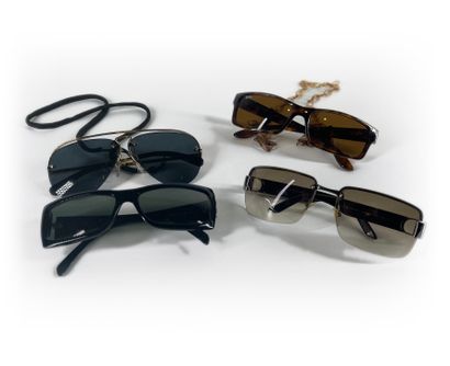 Quatre paires de lunettes dont Louis Vuitton,...