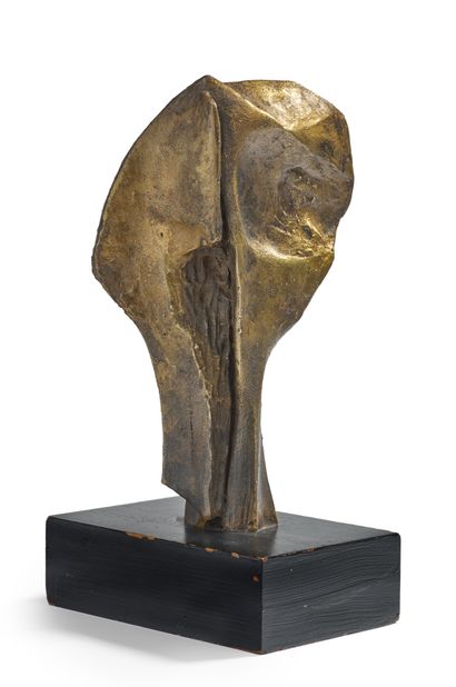 Carlo Ramous (1926-2003) Composition abstraite
Sculpture en bronze à patine mordorée,...