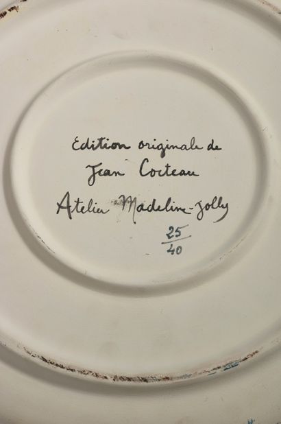 Jean COCTEAU (1889-1963) 
Chèvre-pied au long cou

Coupe en terre blanche, crayons...