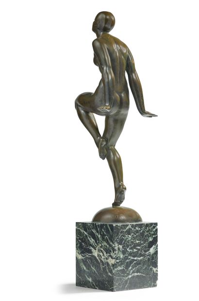 Emile-André LEROY (1899-1953) Sculpture in bronze with green patina
Cubic marble...