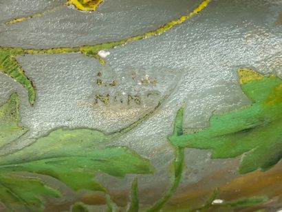 DAUM Nancy Rare jardinière en forme de barque en verre doublé à décor dégagé à l'acide...