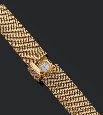 null Bracelet ruban souple en or 750 millièmes, maille vannerie révélant une montre,...