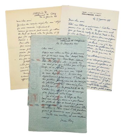 Man Ray 3 lettres autographes signées à Henri Parisot. 4 pp. in-4. Hollywood, déc....