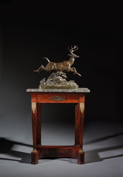 Antoine-Louis BARYE (1795-1875) 白尾鹿在奔跑
带有棕色铜锈的青铜证明，露台上有 "Barye "的签名
H.51厘米 宽53厘米...