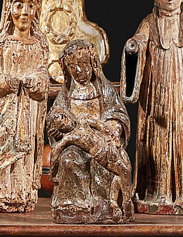 胡桃木雕刻的怜悯圣母，有多色的装饰
16世纪末
H.27厘米
(虫洞、缺失部分和...