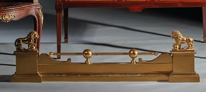 两端有美第奇狮子的镀金铜火棒
新古典主义风格
H.31厘米。长116厘米。