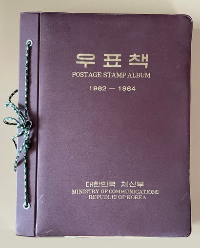 null Album with a set of Korean stamps (1962-1964)